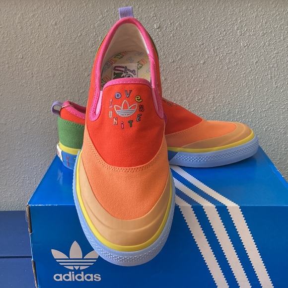 Adidas Nizza Slip On Pride shoe - Picture 1 of 5